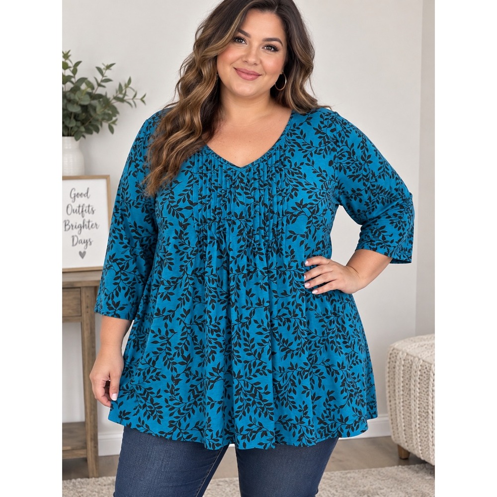 Woman Within | Pintuck V-Neck Leaf Print Plus Size Top | 18/20 | Blue|